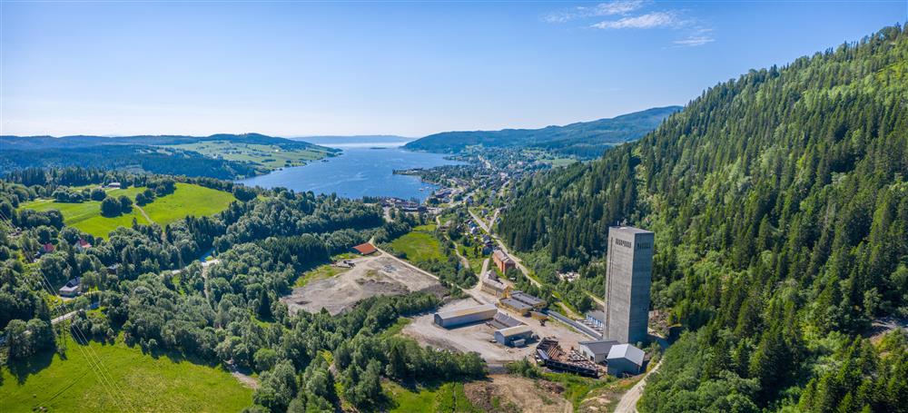 Flyfoto Malm - Klikk for stort bilde